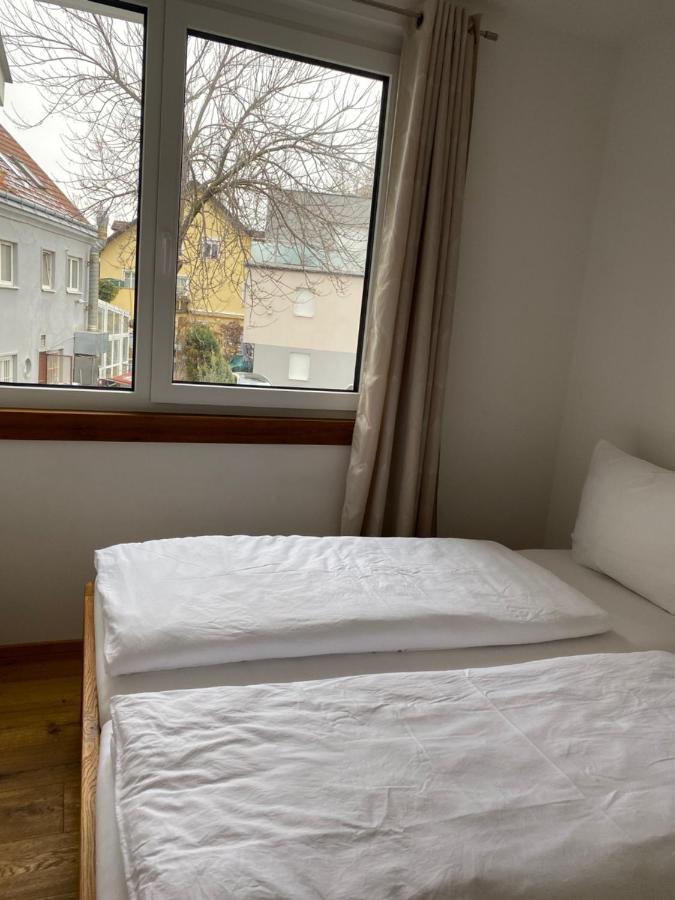 Modern Apartment With Balcony Near City Center Wien Exterior foto
